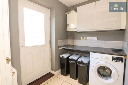 4 bedroom Detached house for sale in Bolle Road, Louth, LN11
