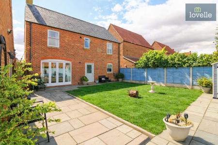 4 bedroom Detached house for sale in Bolle Road, Louth, LN11
