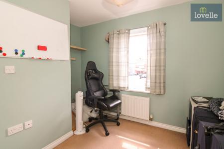 4 bedroom Detached house for sale in Bolle Road, Louth, LN11