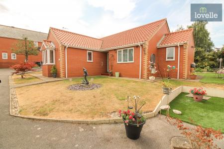 3 bedroom Detached bungalow for sale in Ashley Road, Louth, LN11