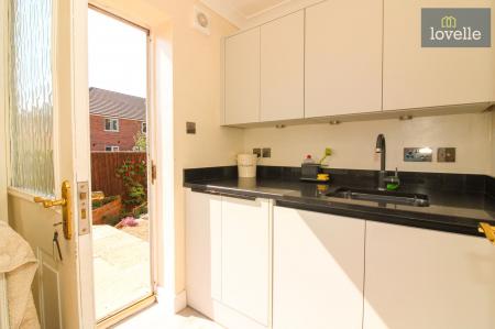 4 bedroom Detached house for sale in Eresbie Road, Louth, LN11