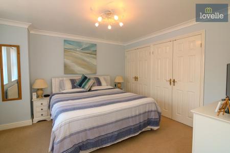4 bedroom Detached house for sale in Eresbie Road, Louth, LN11