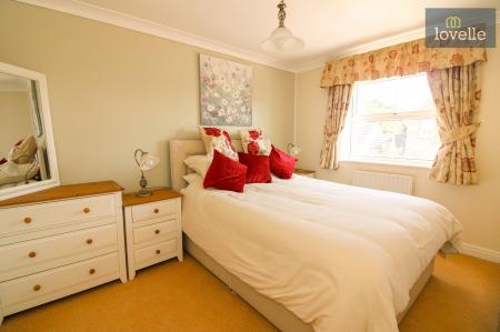 4 bedroom Detached house for sale in Eresbie Road, Louth, LN11