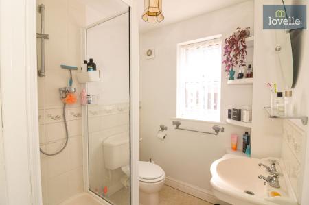 4 bedroom Detached house for sale in Eresbie Road, Louth, LN11