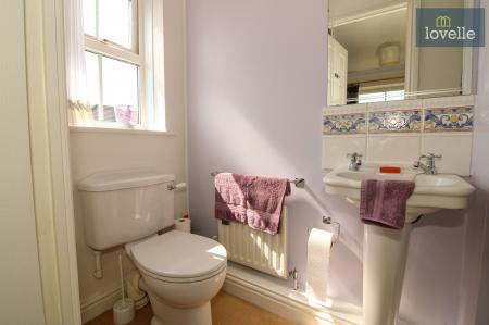 4 bedroom Detached house for sale in Eresbie Road, Louth, LN11