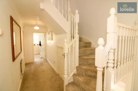 4 bedroom Detached house for sale in Eresbie Road, Louth, LN11