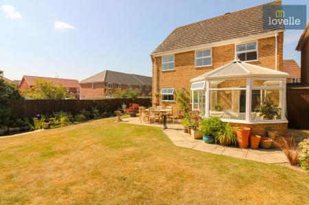 4 bedroom Detached house for sale in Eresbie Road, Louth, LN11