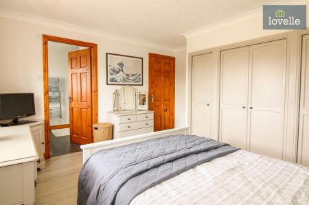 4 bedroom Detached house for sale in South View Lane, South Cockerington, LN11