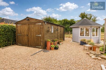 4 bedroom Detached house for sale in South View Lane, South Cockerington, LN11