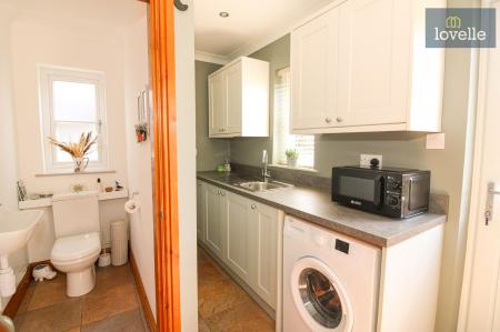 4 bedroom Detached house for sale in South View Lane, South Cockerington, LN11
