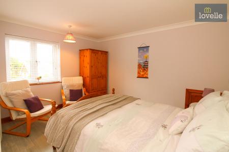 4 bedroom Detached house for sale in South View Lane, South Cockerington, LN11