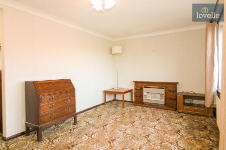 3 bedroom End of terrace house for sale in Dove Close, Louth, LN11