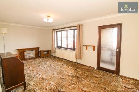 3 bedroom End of terrace house for sale in Dove Close, Louth, LN11