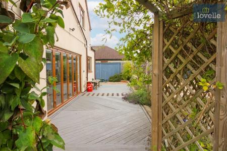 5 bedroom Detached house for sale in Conisholme Road, North Somercotes, LN11