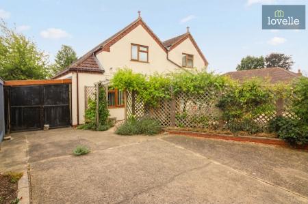 5 bedroom Detached house for sale in Conisholme Road, North Somercotes, LN11