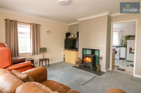 2 bedroom Semi-detached bungalow for sale in Jubilee Road, North Somercotes, LN11