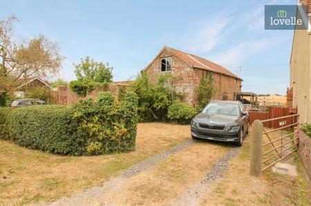 3 bedroom Detached house for sale in Louth Road, South Somercotes, LN11