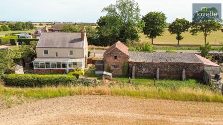 3 bedroom Detached house for sale in Louth Road, South Somercotes, LN11