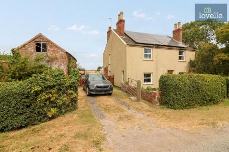 3 bedroom Detached house for sale in Louth Road, South Somercotes, LN11