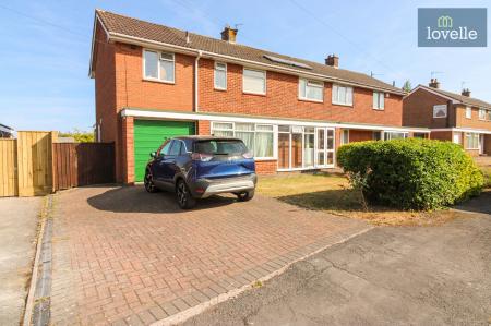 Harewood Crescent, Louth, LN11