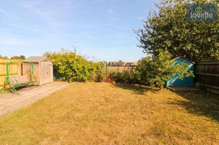 4 bedroom Semi-detached house for sale in Harewood Crescent, Louth, LN11