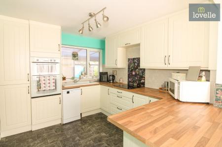 4 bedroom Semi-detached house for sale in Harewood Crescent, Louth, LN11