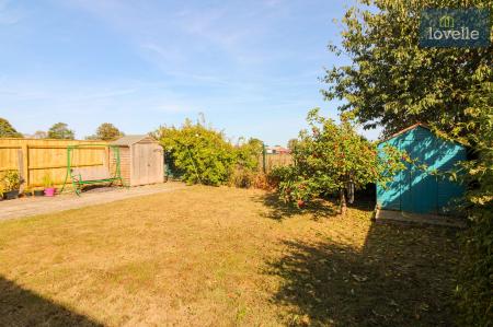4 bedroom Semi-detached house for sale in Harewood Crescent, Louth, LN11