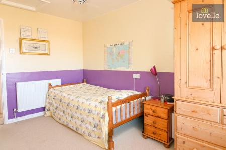 4 bedroom Semi-detached house for sale in Harewood Crescent, Louth, LN11