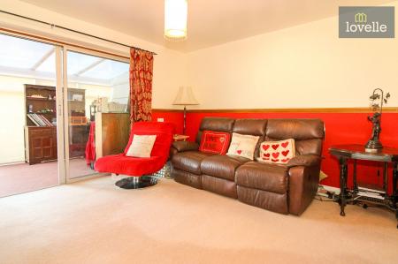 4 bedroom Semi-detached house for sale in Harewood Crescent, Louth, LN11