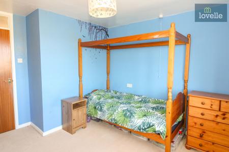 4 bedroom Semi-detached house for sale in Harewood Crescent, Louth, LN11