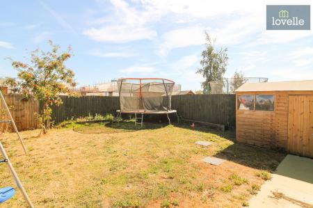 3 bedroom Semi-detached house for sale in St. Helens Drive, Louth, LN11