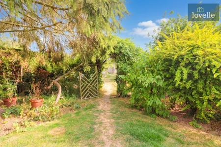 3 bedroom Semi-detached bungalow for sale in Mill Lane, Grainthorpe, LN11