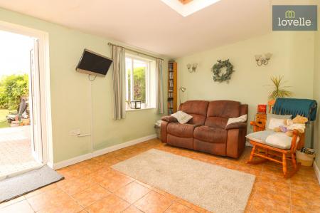 3 bedroom Semi-detached bungalow for sale in Mill Lane, Grainthorpe, LN11