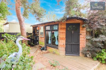 4 bedroom Detached house for sale in Butt Lane, Goulceby, LN11