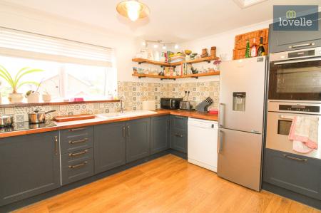 4 bedroom Detached house for sale in Butt Lane, Goulceby, LN11