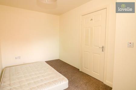 2 bedroom Semi-detached house for sale in Dales Way, Louth, LN11