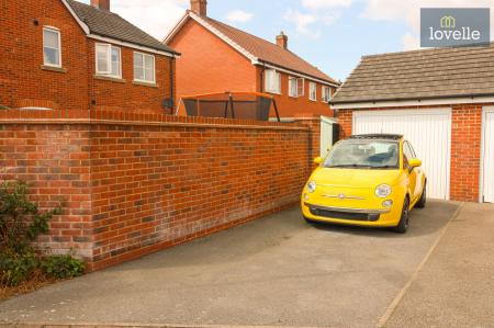 2 bedroom Semi-detached house for sale in Dales Way, Louth, LN11