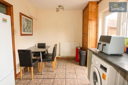 2 bedroom Terraced House for sale in High Holme Road, Louth, LN11