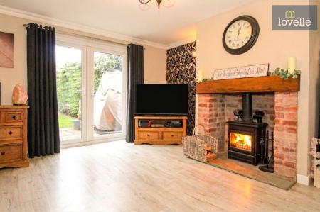 3 bedroom Detached house for sale in Carlton Road, Manby, LN11