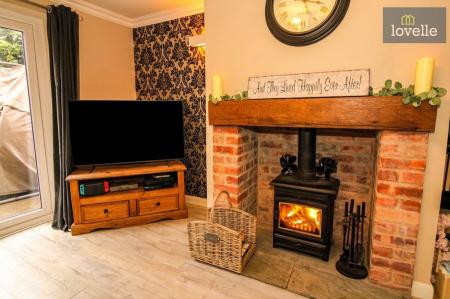 3 bedroom Detached house for sale in Carlton Road, Manby, LN11