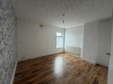 2 bedroom Terraced House to let in Stortford Street, Grimsby, DN31