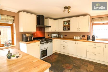 3 bedroom Detached house for sale in Sandy Lane, North Somercotes, LN11