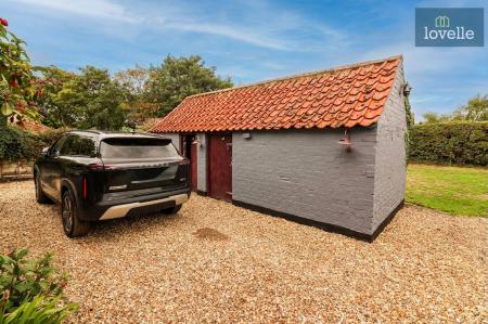 3 bedroom Detached house for sale in Sandy Lane, North Somercotes, LN11