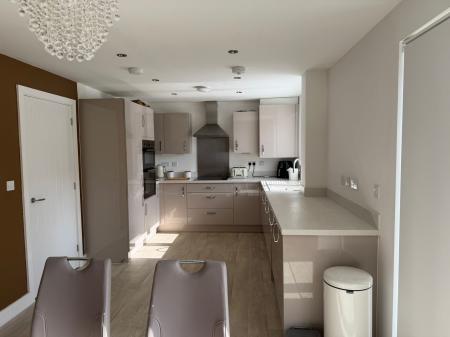 3 bedroom Detached house to let in Walnut Close, Louth, LN11