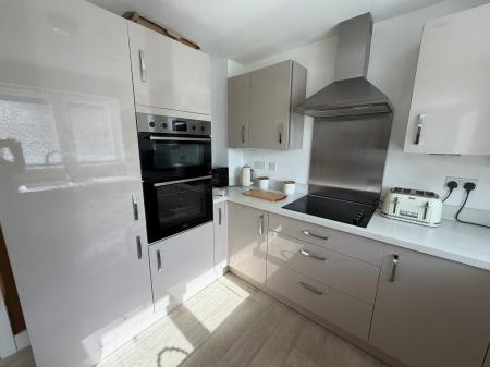3 bedroom Detached house to let in Walnut Close, Louth, LN11