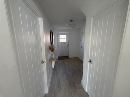 3 bedroom Detached house to let in Walnut Close, Louth, LN11