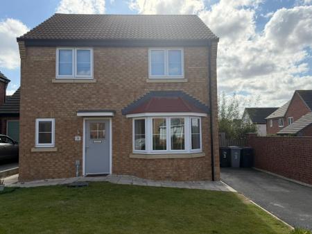 3 bedroom Detached house to let in Walnut Close, Louth, LN11