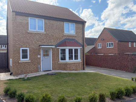 3 bedroom Detached house to let in Walnut Close, Louth, LN11