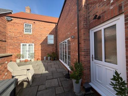 4 bedroom Detached house to let in Ticklepenny Drive, Eastfield Road, Louth, LN11