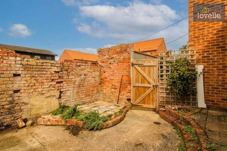 2 bedroom Terraced House for sale in Eastfield Road, Louth, LN11